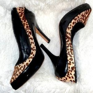 White house black market heels.  C/ 501